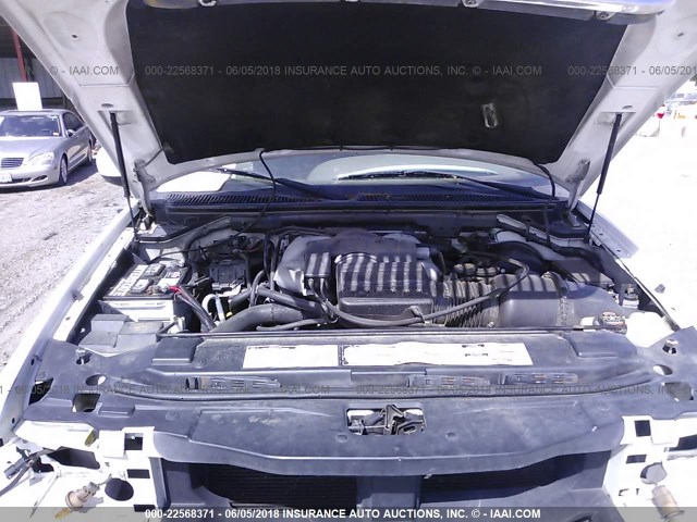 5LMFU28A41LJ03454 - 2001 LINCOLN NAVIGATOR WHITE photo 10