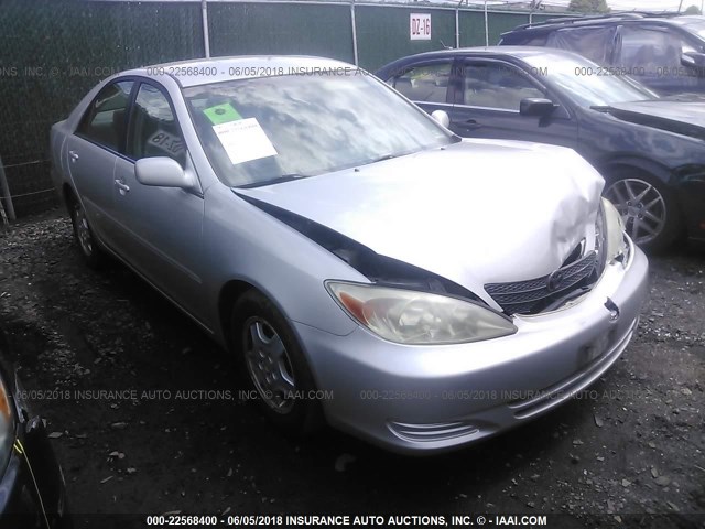 4T1BF32K73U057960 - 2003 TOYOTA CAMRY LE/XLE/SE 银色 照片 1