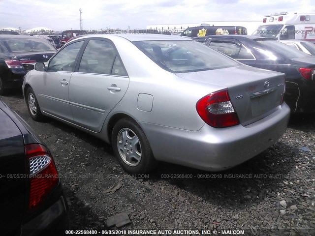 4T1BF32K73U057960 - 2003 TOYOTA CAMRY LE/XLE/SE 银色 照片 3