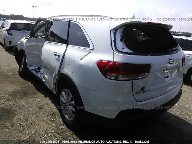 5XYPGDA33HG235735 - 2017 KIA SORENTO LX/L WHITE photo 3