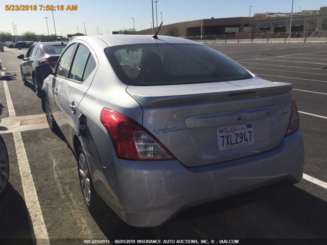 3N1CN7AP6HK431243 - 2017 NISSAN VERSA S/S PLUS/SV/SL SILVER photo 11