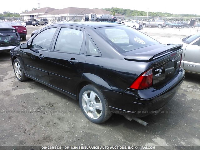 1FAHP34N87W333954 - 2007 FORD FOCUS ZX4/S/SE/SES 黑色 照片 3