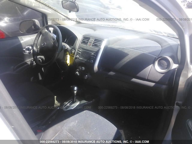 3N1CE2CP0EL351216 - 2014 NISSAN VERSA NOTE S/S PLUS/SV/SL SILVER photo 5