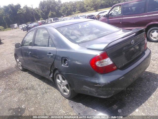 4T1BE30K02U523247 - 2002 TOYOTA CAMRY LE/XLE/SE მწვანე ფოტო 3