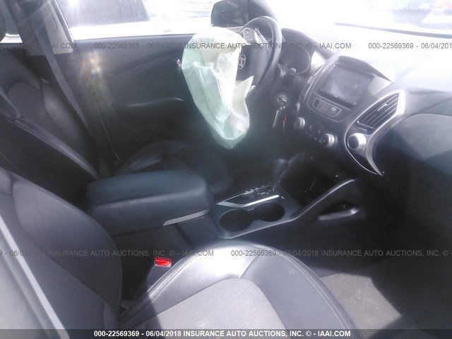 KM8JUCAC4BU207114 - 2011 HYUNDAI TUCSON GLS/LIMITED თეთრი ფოტო 5