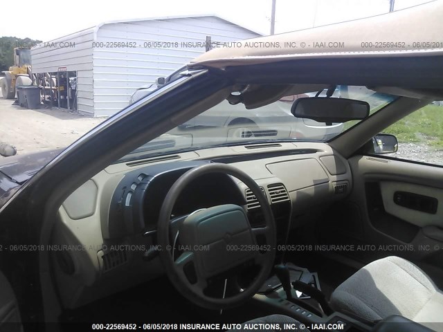 1C3EU4532SF682775 - 1995 CHRYSLER LEBARON GTC Күлгін фото 5