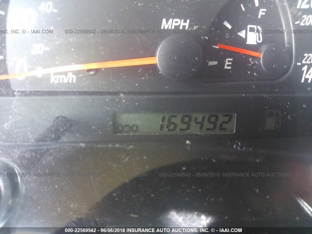 4T1BE32K32U589983 - 2002 TOYOTA CAMRY LE/XLE/SE ვერცხლისფერი ფოტო 7