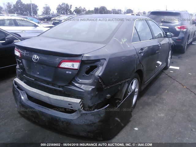 4T1BF1FKXEU772152 - 2014 TOYOTA CAMRY L/SE/LE/XLE 灰色 照片 4