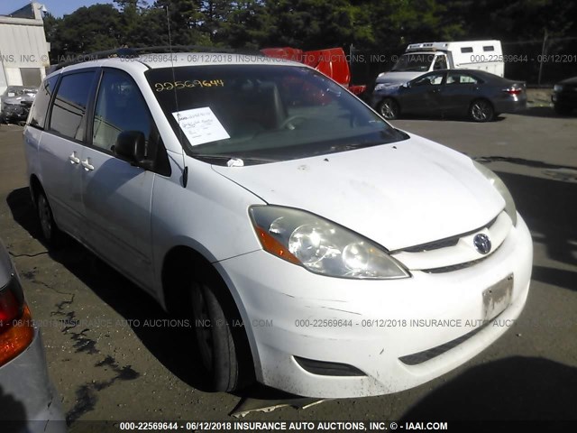 5TDZA23C46S450438 - 2006 TOYOTA SIENNA CE/LE WHITE photo 1