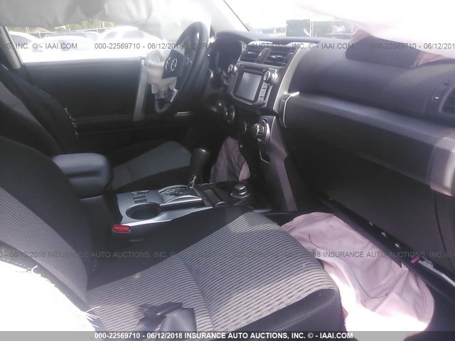 JTEBU5JR4G5404516 - 2016 TOYOTA 4RUNNER SR5 PREM/LTDL/TRAIL/TRD 白色 照片 5