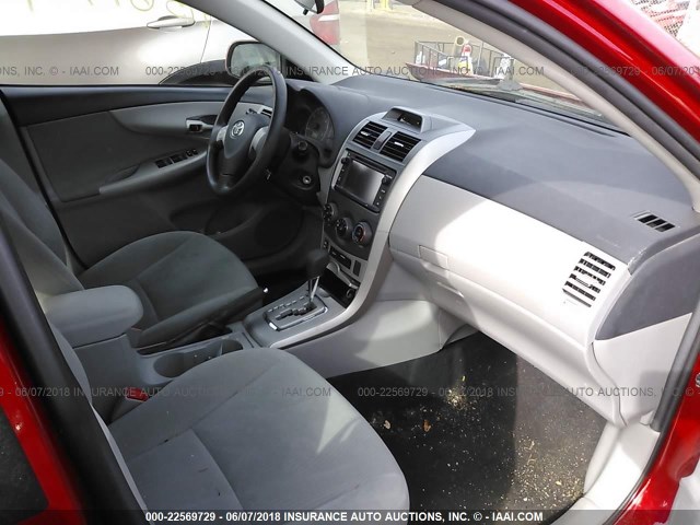5YFBU4EE8DP159479 - 2013 TOYOTA COROLLA S/LE RED photo 5