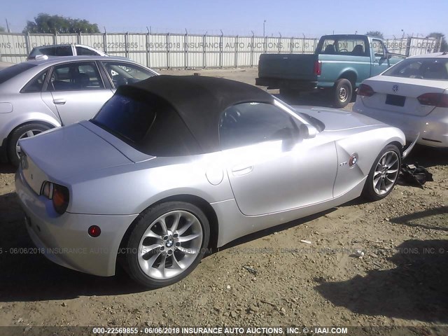 4USBT33483LS41124 - 2003 BMW Z4 2.5 SILVER photo 4