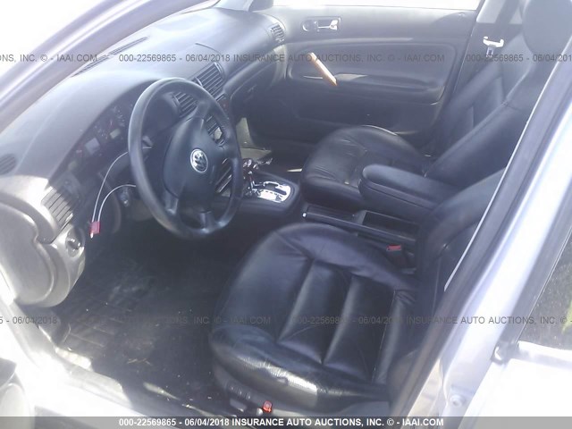 WVWVD23B2YE236621 - 2000 VOLKSWAGEN PASSAT GLX 银色 照片 5