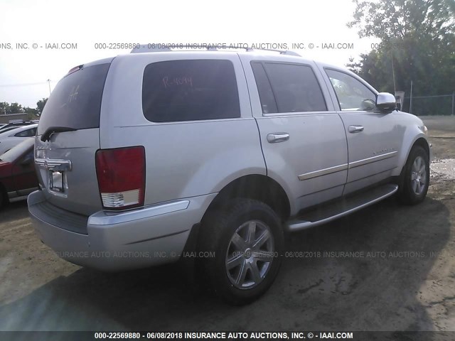 1A8HW58N98F111792 - 2008 CHRYSLER ASPEN LIMITED SILVER photo 4