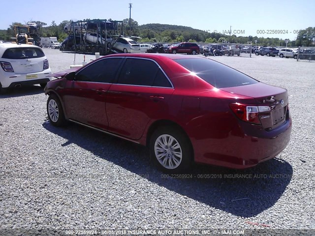 4T4BF1FKXDR317337 - 2013 TOYOTA CAMRY L/SE/LE/XLE RED photo 3