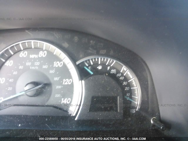 4T1BF1FK0EU396996 - 2014 TOYOTA CAMRY L/SE/LE/XLE ნაცრისფერი ფოტო 7