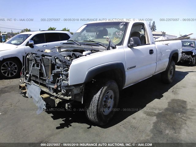 1GCHC24U93E352584 - 2003 CHEVROLET SILVERADO C2500 HEAVY DUTY WHITE photo 2