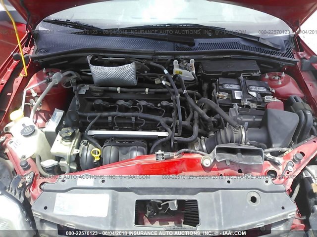 1FAHP35N28W268227 - 2008 FORD FOCUS SE/SEL/SES RED photo 10