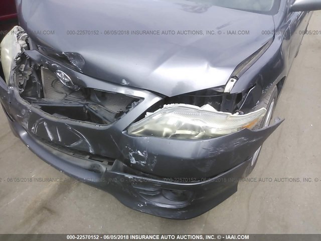 4T1BF3EK1BU670098 - 2011 TOYOTA CAMRY SE/LE/XLE 灰色 照片 6