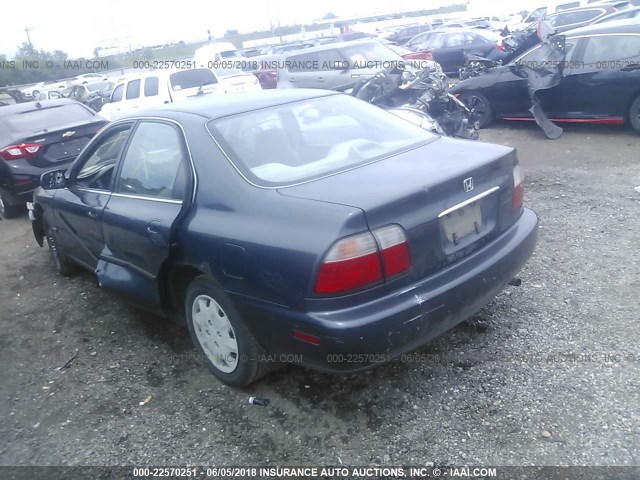 JHMCD5630VC016297 - 1997 HONDA ACCORD LX/EX GRAY photo 3