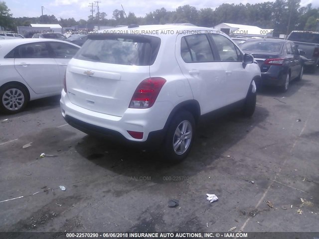 KL7CJNSB5JB624546 - 2018 CHEVROLET TRAX WHITE photo 4