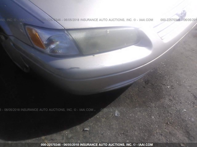4T1BG22K9XU877325 - 1999 TOYOTA CAMRY CE/LE/XLE GOLD photo 6