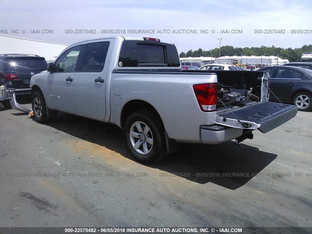 1N6BA0EK2EN511846 - 2014 NISSAN TITAN S/SV/SL/PRO-4X SILVER photo 3