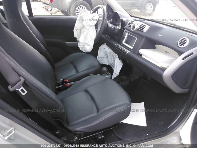 WMEEJ3BA5FK809826 - 2015 SMART FORTWO PURE/PASSION WHITE photo 5