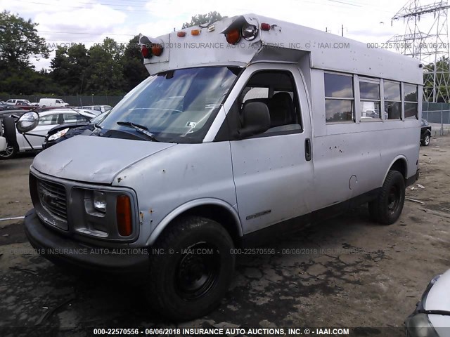 1GDHG35R1V1080719 - 1997 GMC SAVANA RV G3500 SILVER photo 2