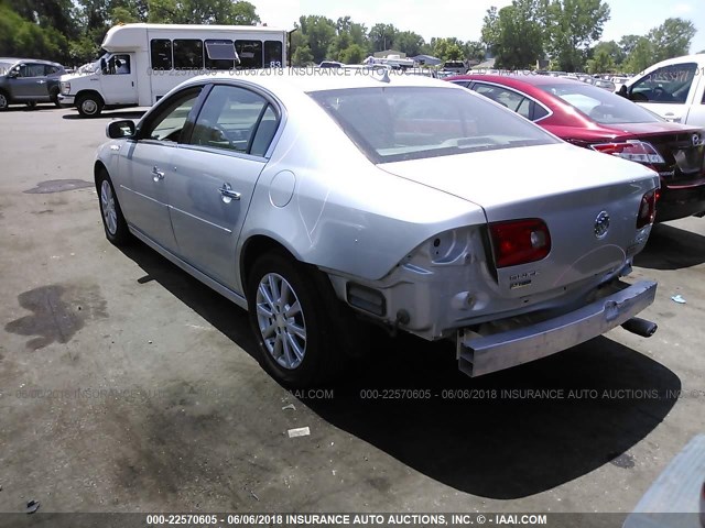 1G4HC5EM3BU129537 - 2011 BUICK LUCERNE CXL SILVER photo 3