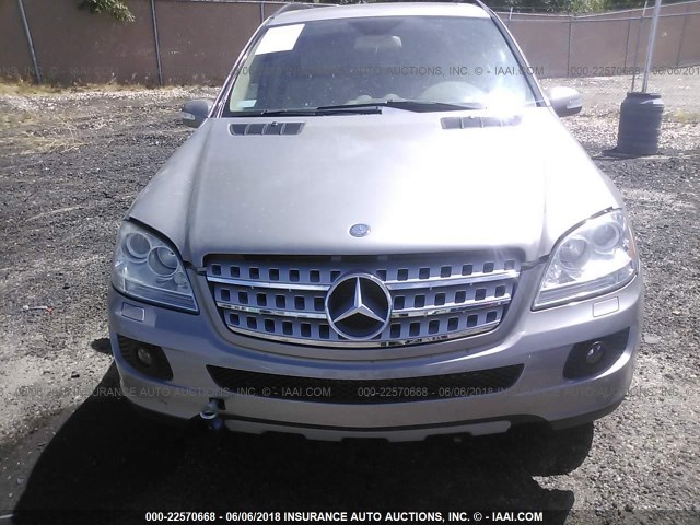 4JGBB22E58A355139 - 2008 MERCEDES-BENZ ML 320 CDI SILVER photo 6