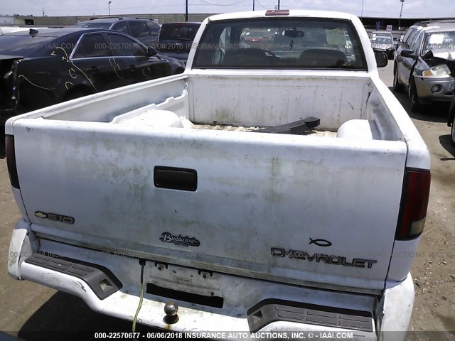 1GCCS19X5V8162888 - 1997 CHEVROLET S TRUCK S10 WHITE photo 6