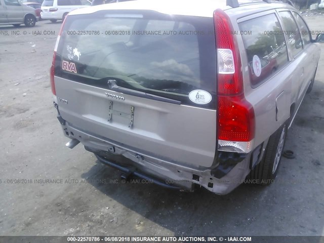 YV1SW612952484976 - 2005 VOLVO V70 TAN photo 6