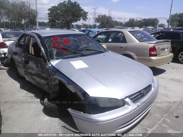 4T1BG22K3YU962856 - 2000 TOYOTA CAMRY CE/LE/XLE 金色 照片 1