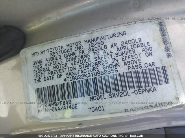 4T1BG22K3YU962856 - 2000 TOYOTA CAMRY CE/LE/XLE 金色 照片 9