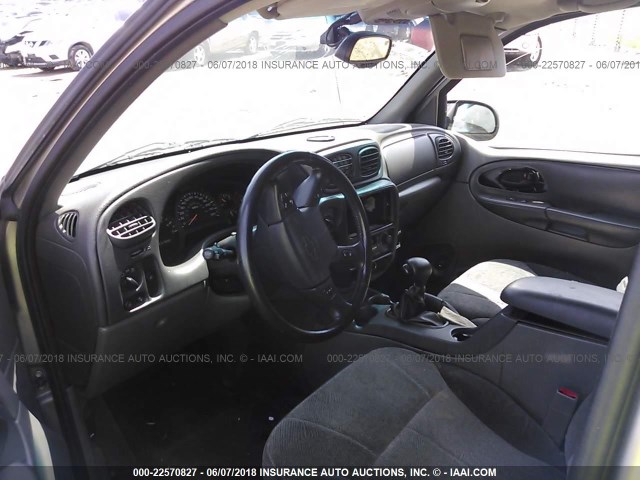 1GNDT13S322504617 - 2002 CHEVROLET TRAILBLAZER  TAN photo 5