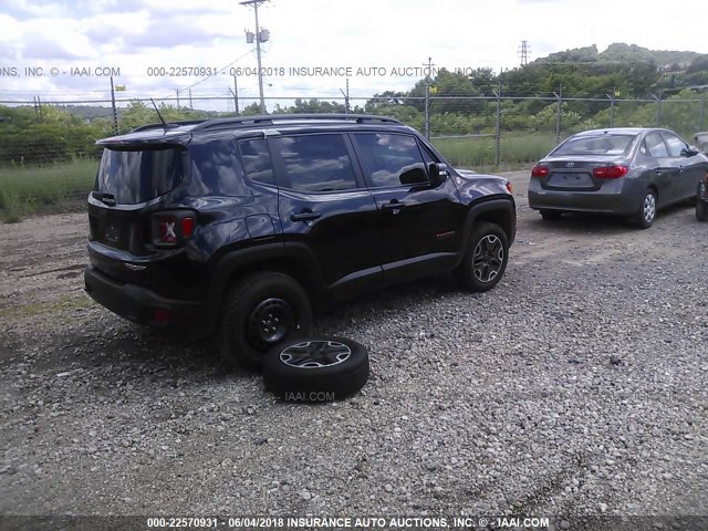 ZACCJBCT5GPD62387 - 2016 JEEP RENEGADE TRAILHAWK BLACK photo 4