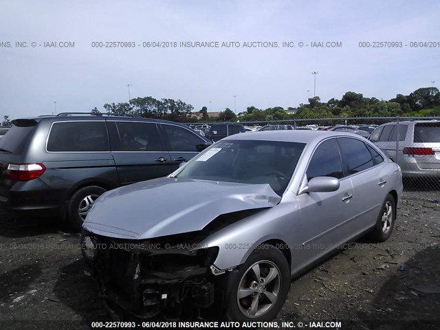 KMHFC46F67A158542 - 2007 HYUNDAI AZERA SE/LIMITED SILVER photo 2