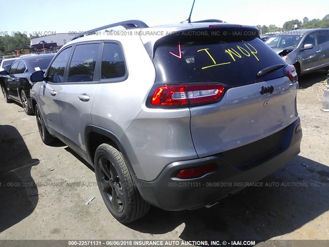 1C4PJLCB4JD552332 - 2018 JEEP CHEROKEE LATITUDE GRAY photo 3