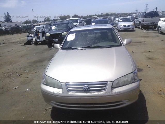 4T1BF28K51U966925 - 2001 TOYOTA CAMRY LE/XLE Gold Foto 6