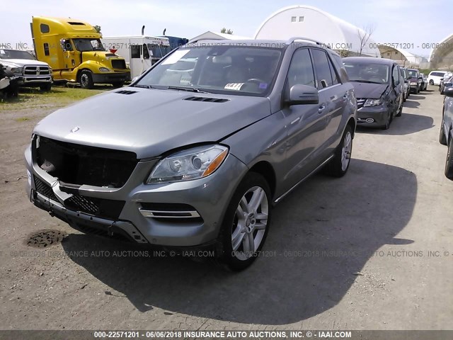 4JGDA5HB9FA565508 - 2015 MERCEDES-BENZ ML 350 4MATIC GRAY photo 2