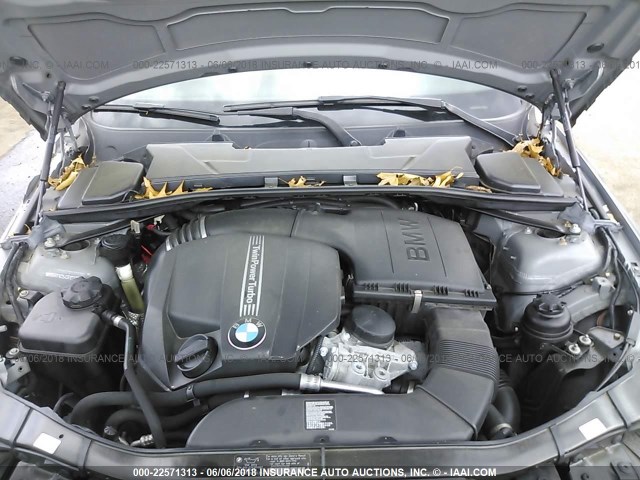 WBAKF9C54DE672653 - 2013 BMW 335 XI GRAY photo 10