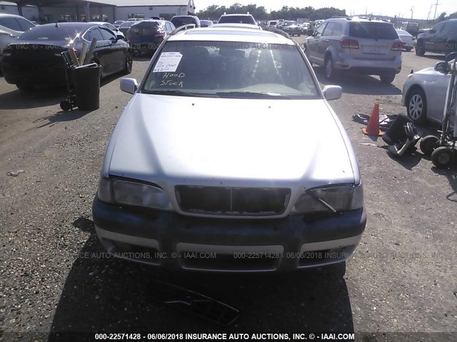 YV1LZ56D7X2614773 - 1999 VOLVO V70 XC SILVER photo 10