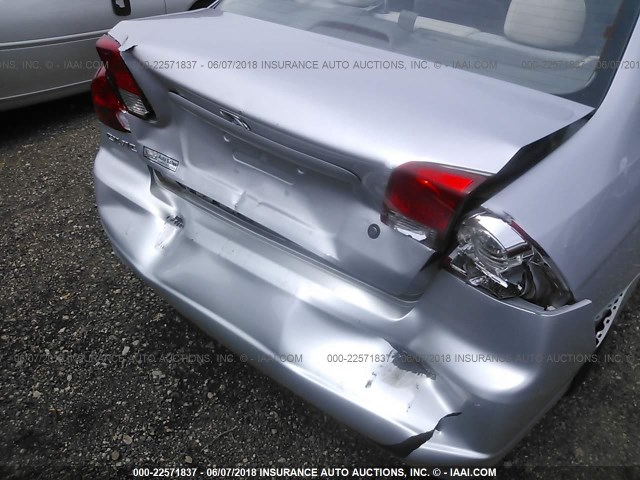 1HGES16355L029217 - 2005 HONDA CIVIC DX VP SILVER photo 6