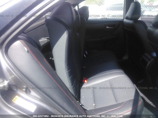 4T1BF1FK4HU717362 - 2017 TOYOTA CAMRY LE/XLE/SE/XSE GRAY photo 8