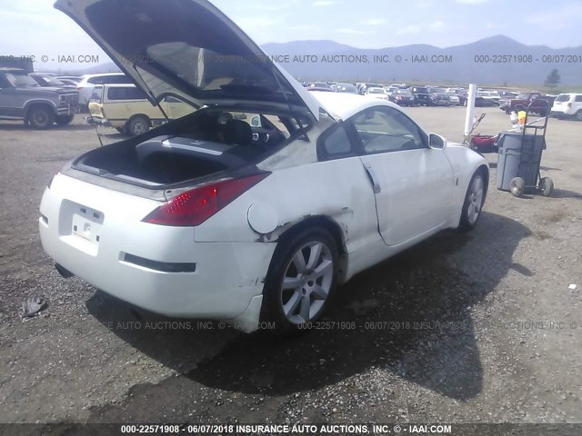 JN1AZ34D44T166148 - 2004 NISSAN 350Z COUPE WHITE photo 4