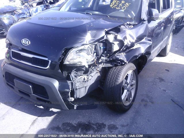 KNDJT2A22A7053525 - 2010 KIA SOUL +/!/SPORT BLACK photo 6