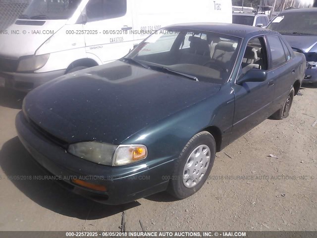 4T1BG12K5TU716927 - 1996 TOYOTA CAMRY DX/LE/XLE GREEN photo 2