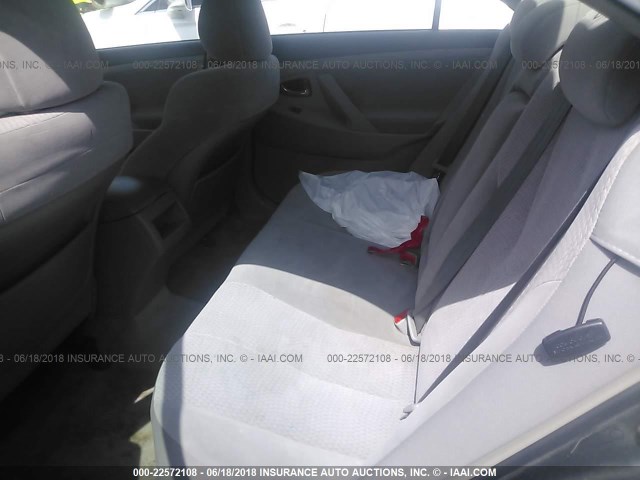 4T1BF3EK6AU082986 - 2010 TOYOTA CAMRY SE/LE/XLE GRAY photo 8