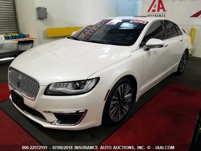 3LN6L5MU1JR604195 - 2018 LINCOLN MKZ HYBRID RESERVE WHITE photo 2